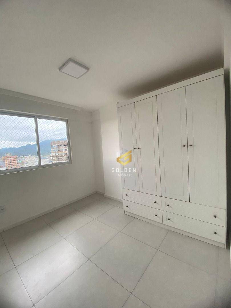 Apartamento à venda com 2 quartos, 70m² - Foto 8