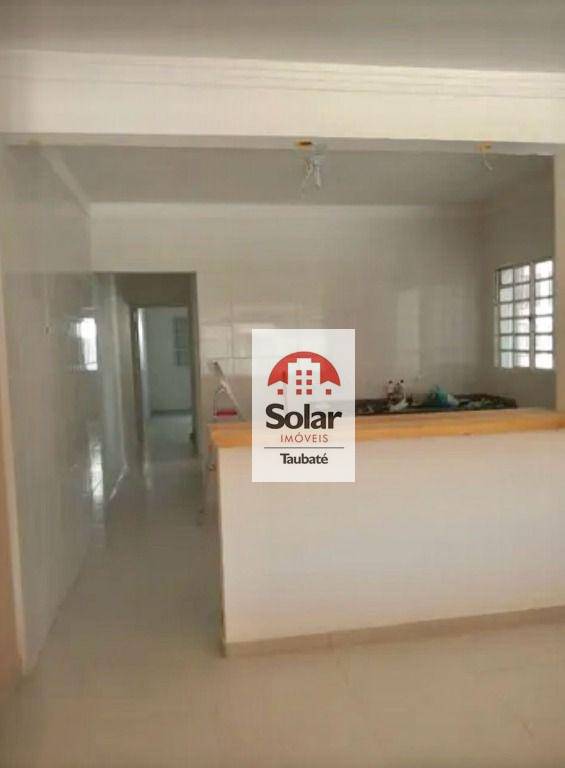 Casa à venda com 2 quartos, 80m² - Foto 1