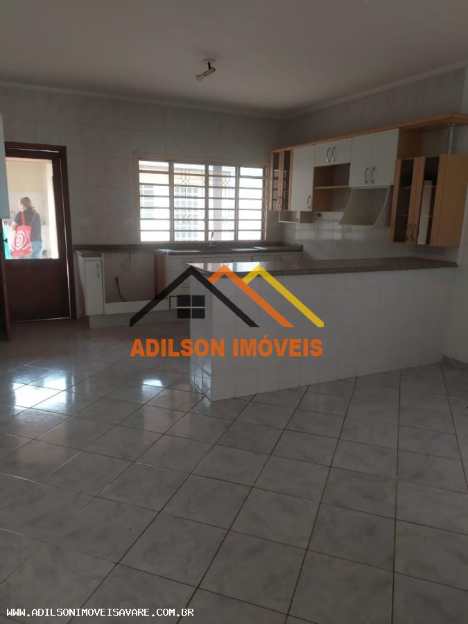 Casa, 3 quartos, 233 m² - Foto 2