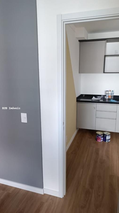 Apartamento à venda com 1 quarto, 35m² - Foto 1