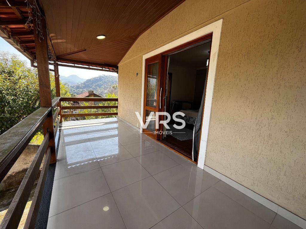 Casa à venda com 3 quartos, 154m² - Foto 25