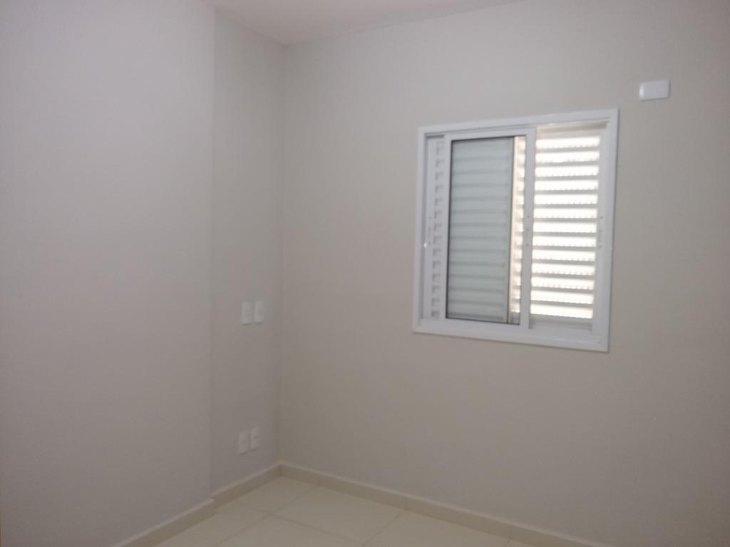 Apartamento à venda com 2 quartos, 63m² - Foto 7