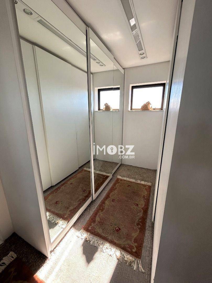 Apartamento à venda com 3 quartos, 270m² - Foto 28