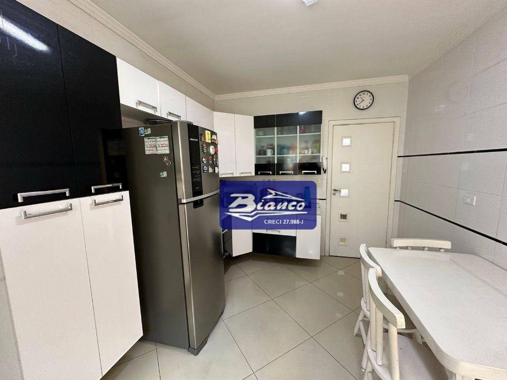 Sobrado à venda com 3 quartos, 220m² - Foto 29