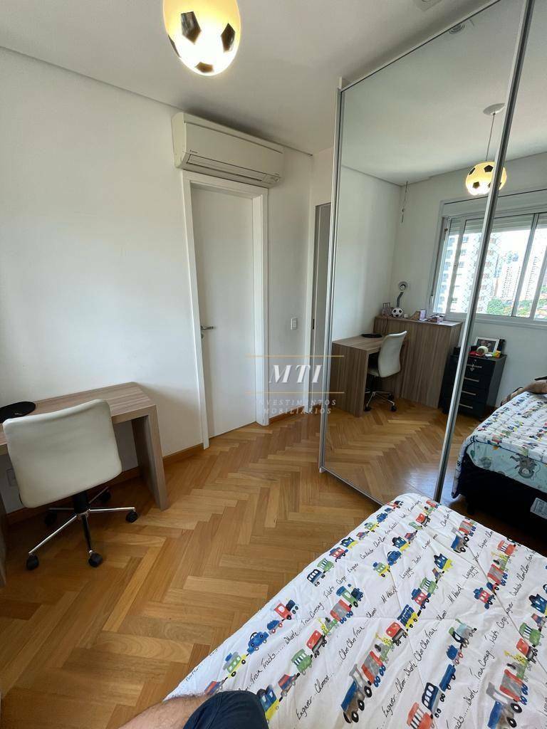 Apartamento à venda com 3 quartos, 134m² - Foto 13