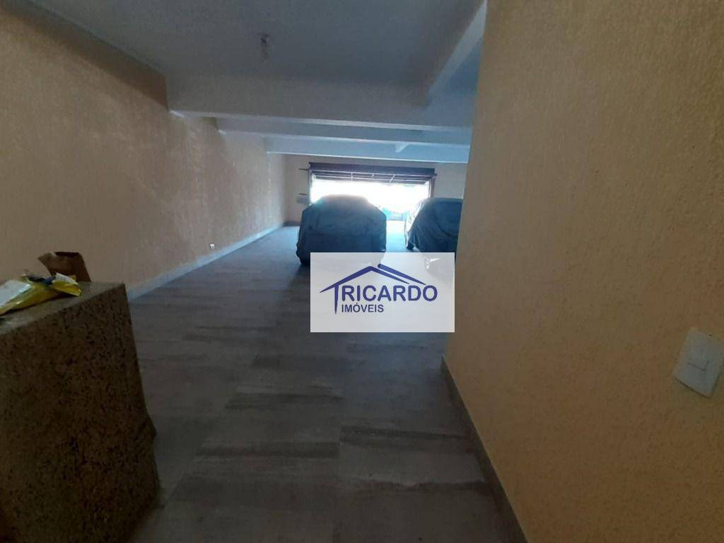 Sobrado à venda com 3 quartos, 300m² - Foto 12