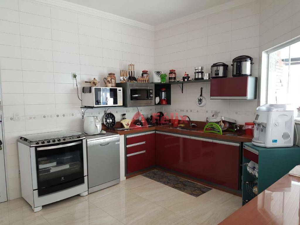 Sobrado à venda com 4 quartos, 400m² - Foto 9