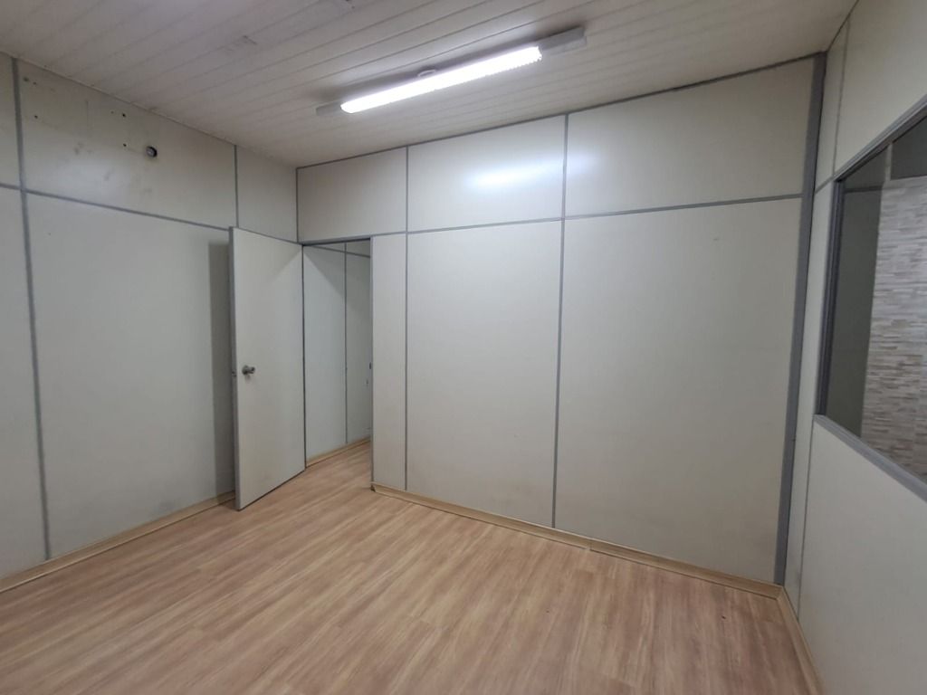 Depósito-Galpão-Armazém para alugar, 1500m² - Foto 16