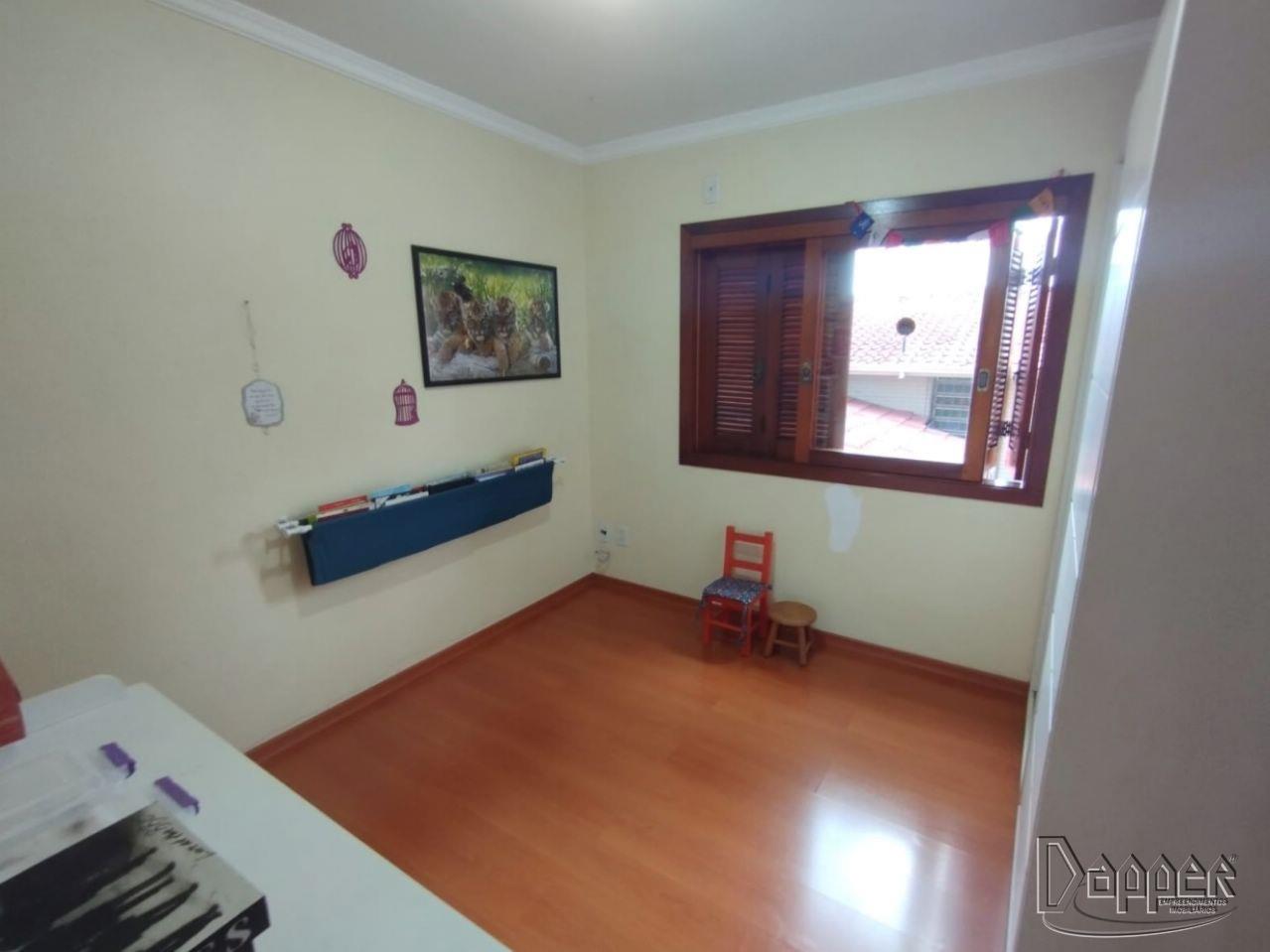 Casa à venda com 3 quartos, 237m² - Foto 10