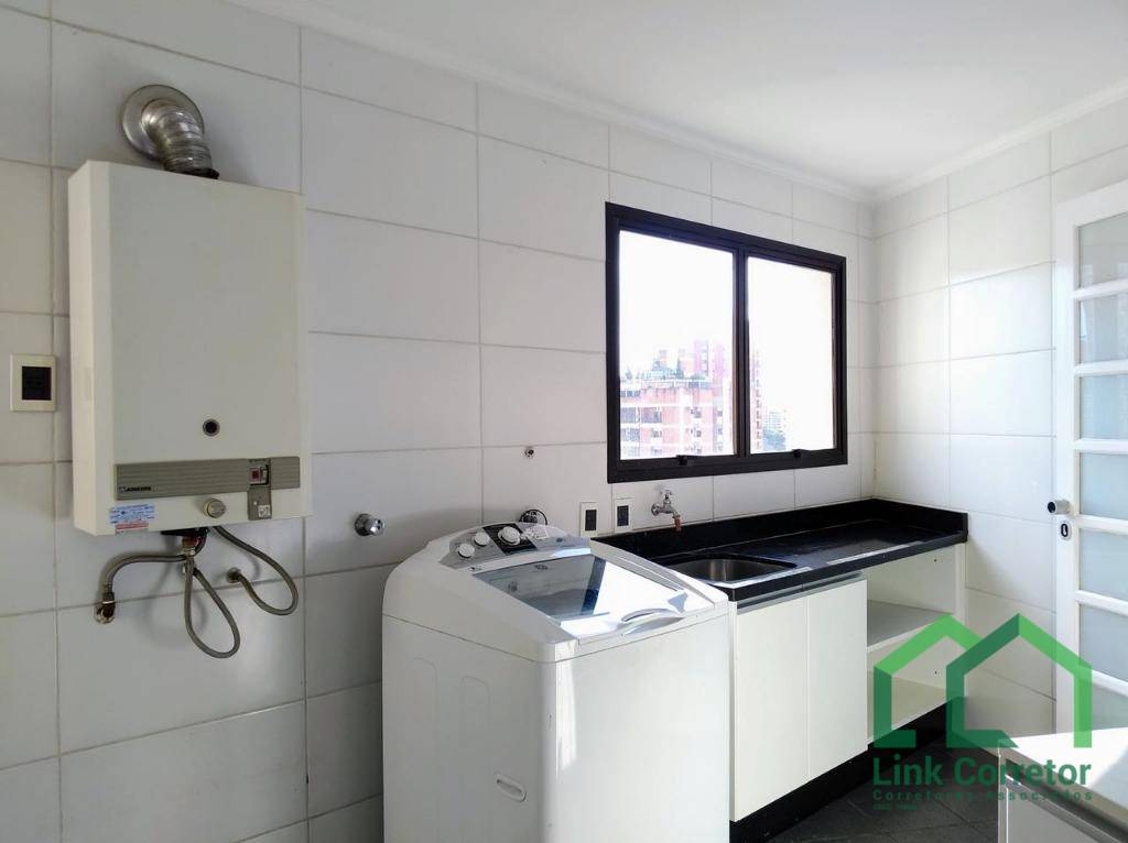 Apartamento à venda com 3 quartos, 217m² - Foto 9