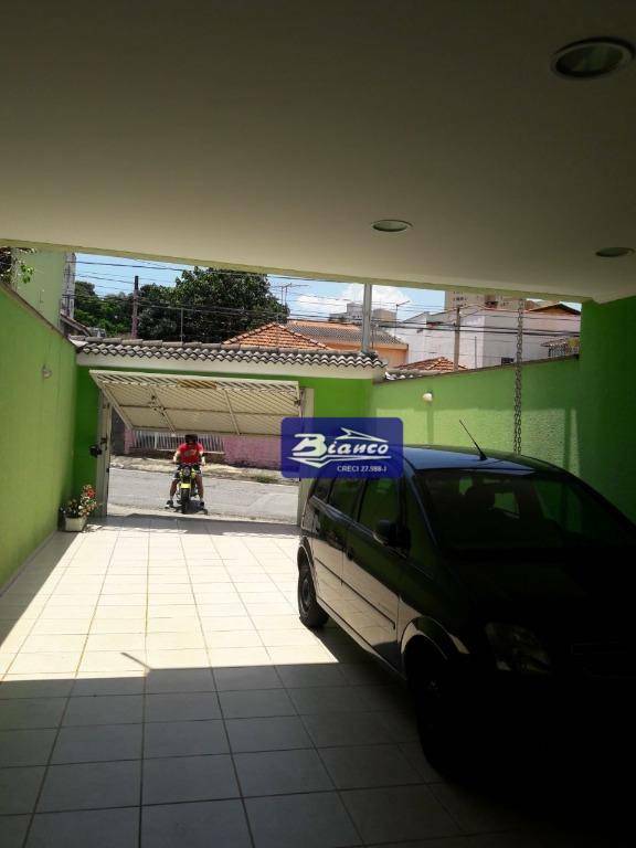 Sobrado à venda com 4 quartos, 150m² - Foto 2