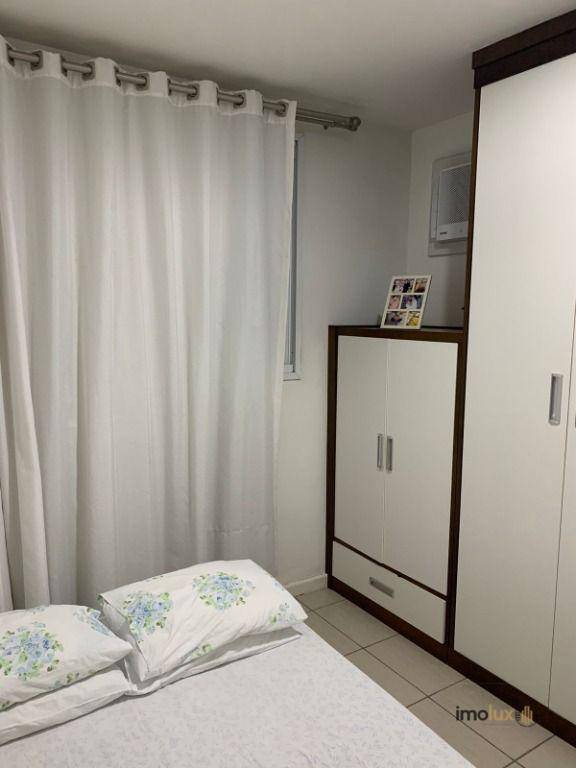 Apartamento à venda com 3 quartos, 90m² - Foto 4