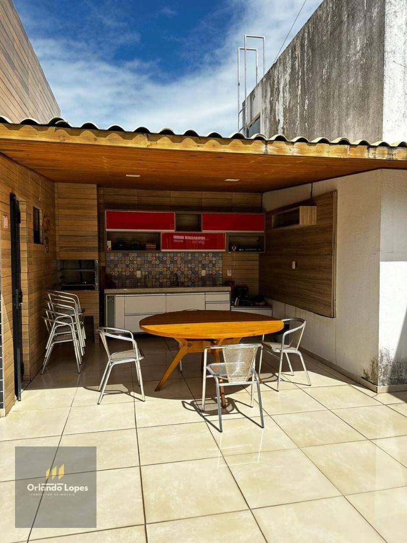 Cobertura à venda com 4 quartos, 238m² - Foto 2