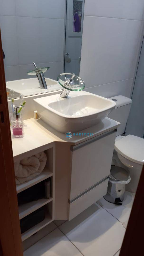 Apartamento à venda com 2 quartos, 74m² - Foto 21