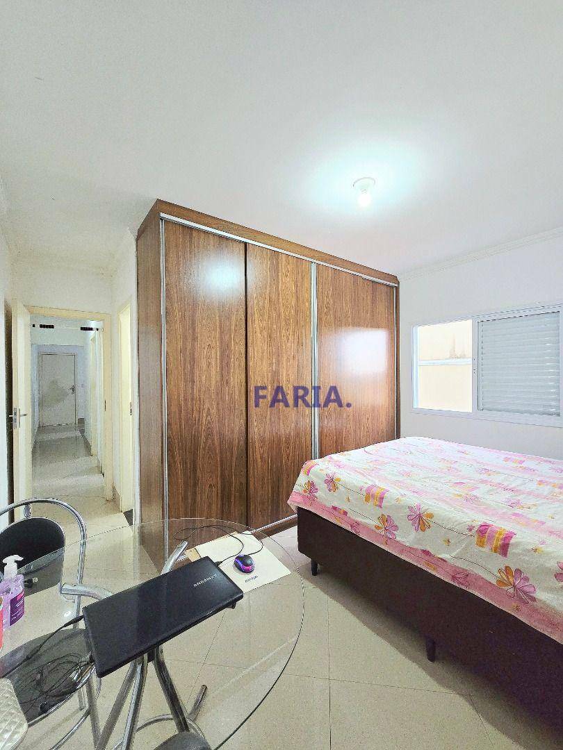 Apartamento à venda com 2 quartos, 77m² - Foto 11