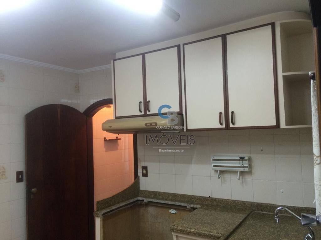 Sobrado à venda com 3 quartos, 200m² - Foto 9