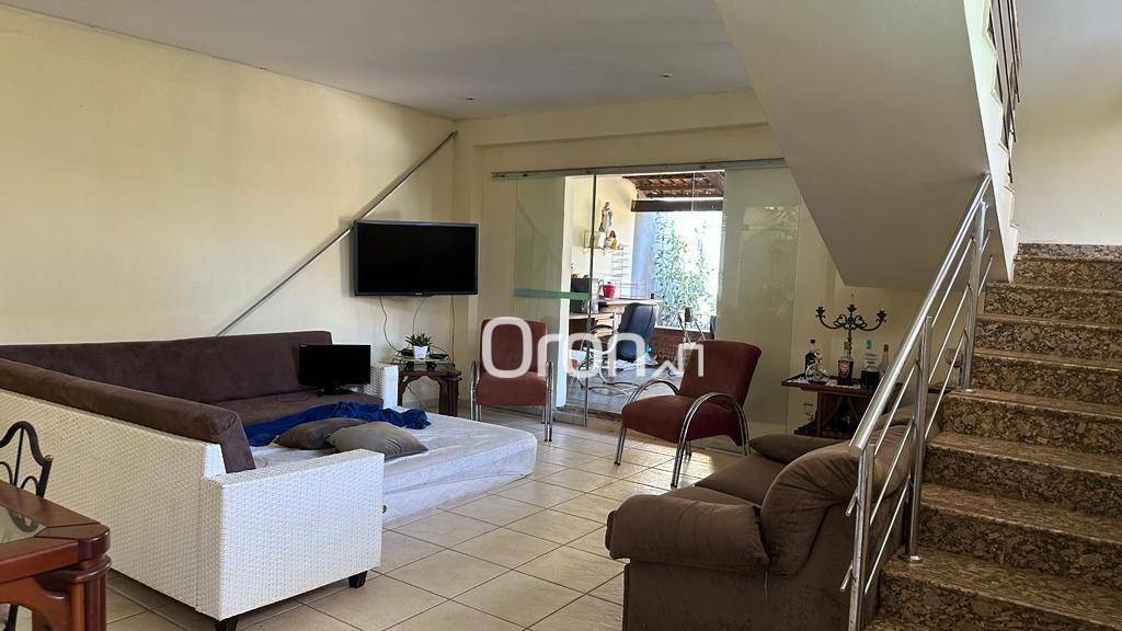 Sobrado à venda com 4 quartos, 250m² - Foto 6