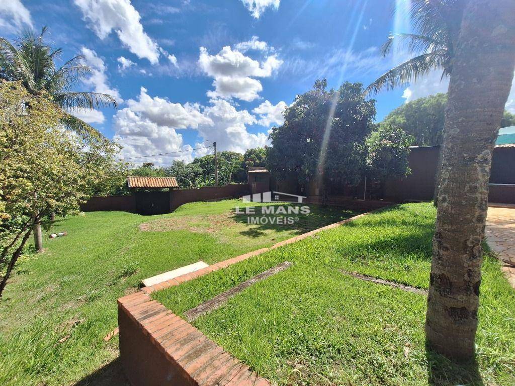 Chácara, 3 quartos, 1121 m² - Foto 4