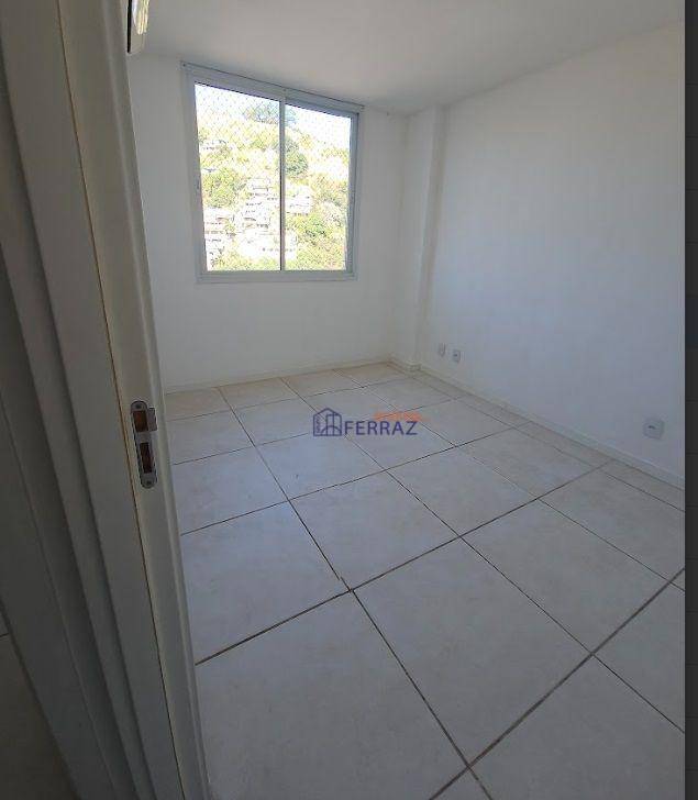 Apartamento à venda com 2 quartos, 70m² - Foto 5