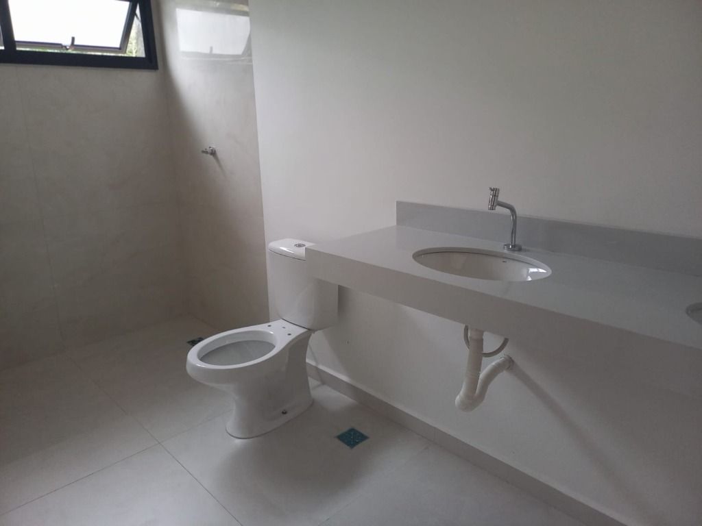 Casa de Condomínio à venda com 3 quartos, 255m² - Foto 17