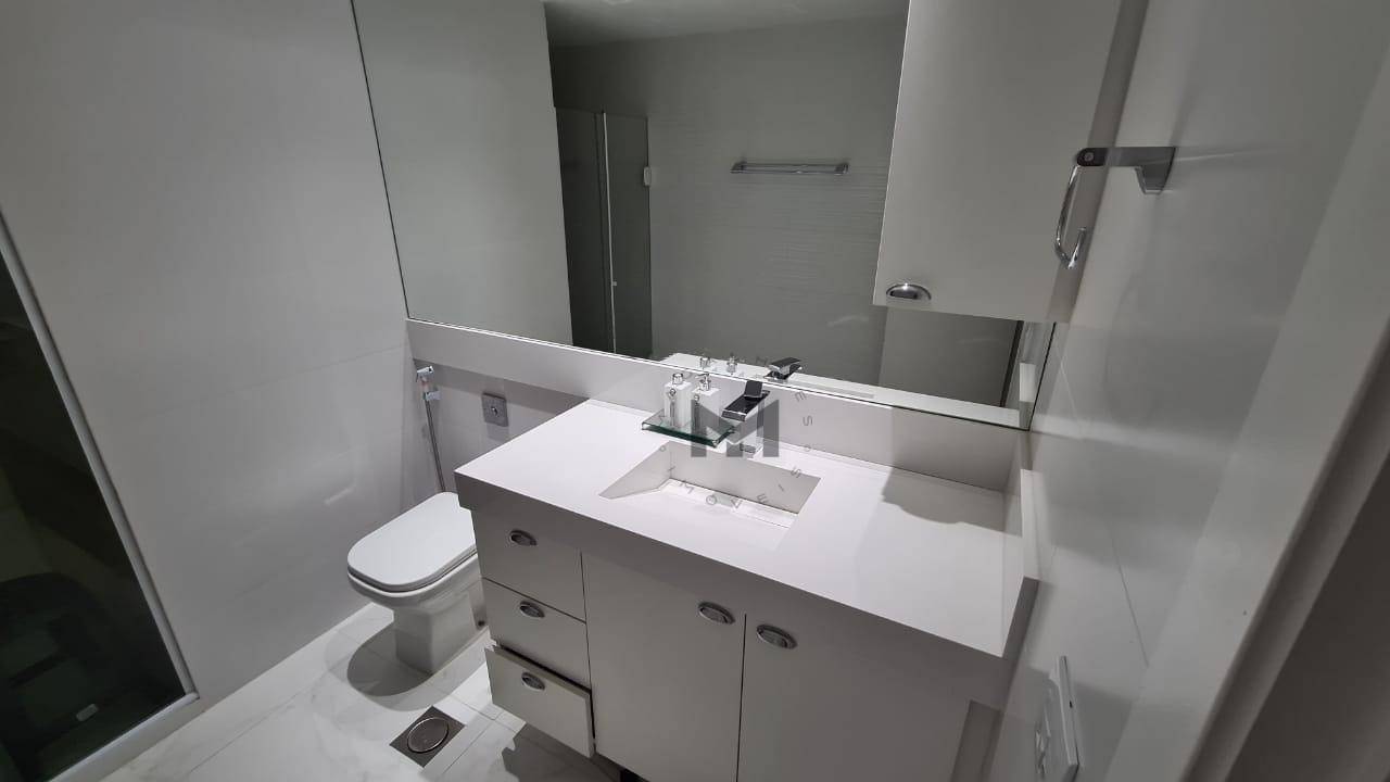 Apartamento à venda com 3 quartos, 130m² - Foto 23