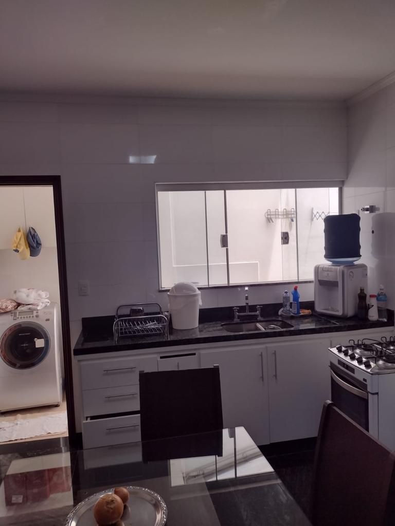 Casa à venda com 2 quartos, 150m² - Foto 11