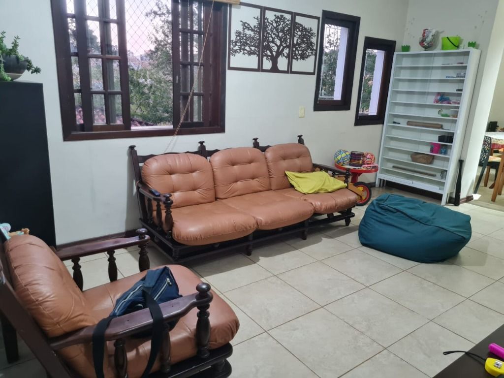 Casa de Condomínio à venda com 2 quartos, 250m² - Foto 3