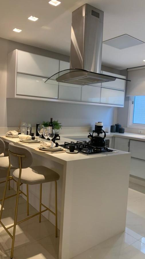 Apartamento à venda com 3 quartos, 186m² - Foto 11