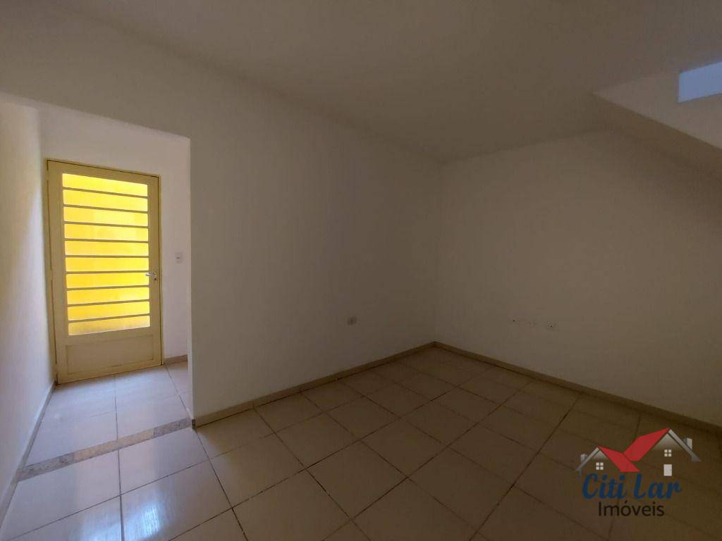 Sobrado para alugar com 2 quartos, 63m² - Foto 3