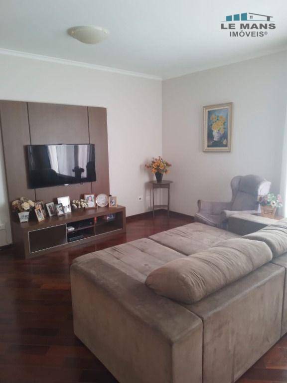 Apartamento à venda com 3 quartos, 112m² - Foto 1