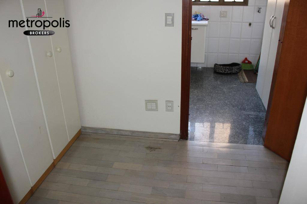 Apartamento à venda com 3 quartos, 242m² - Foto 12