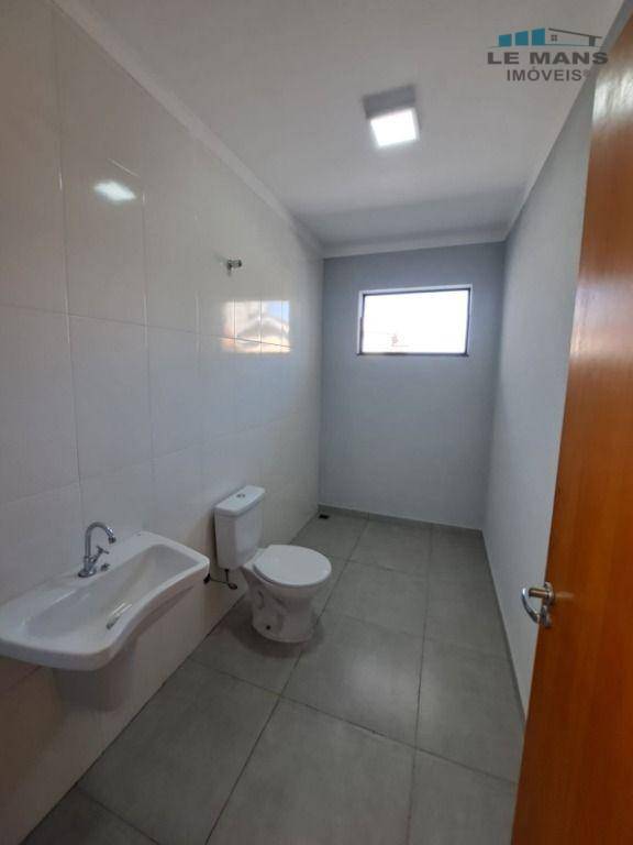 Casa à venda e aluguel com 5 quartos, 154m² - Foto 9