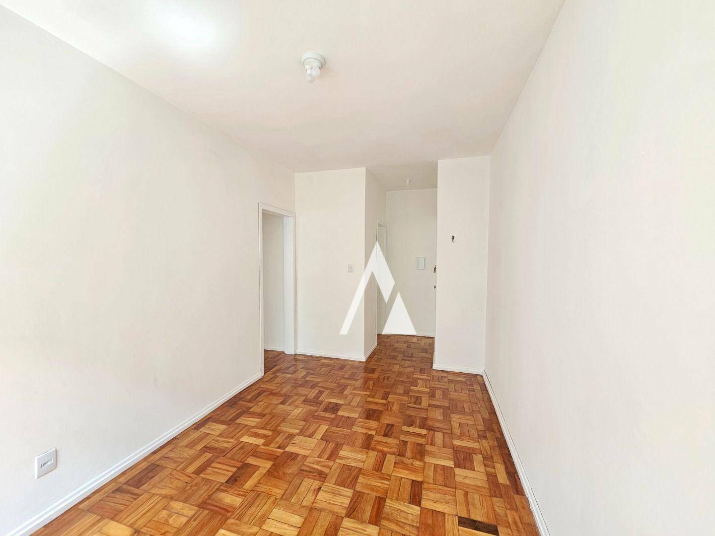 Apartamento para alugar com 1 quarto, 45m² - Foto 8