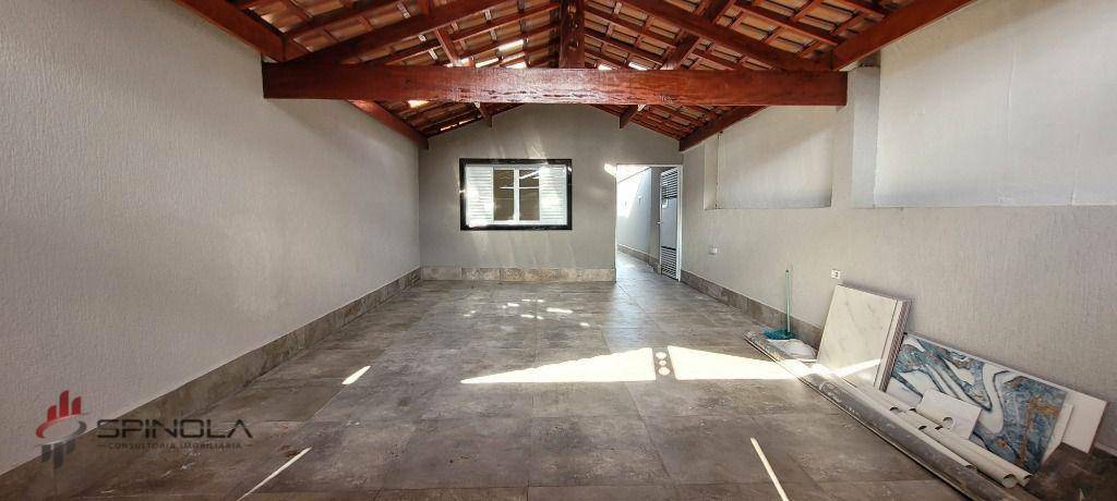 Casa à venda com 3 quartos, 146m² - Foto 2