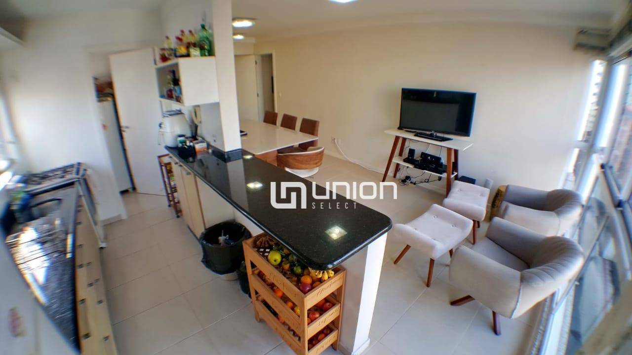 Apartamento à venda com 3 quartos, 130m² - Foto 5