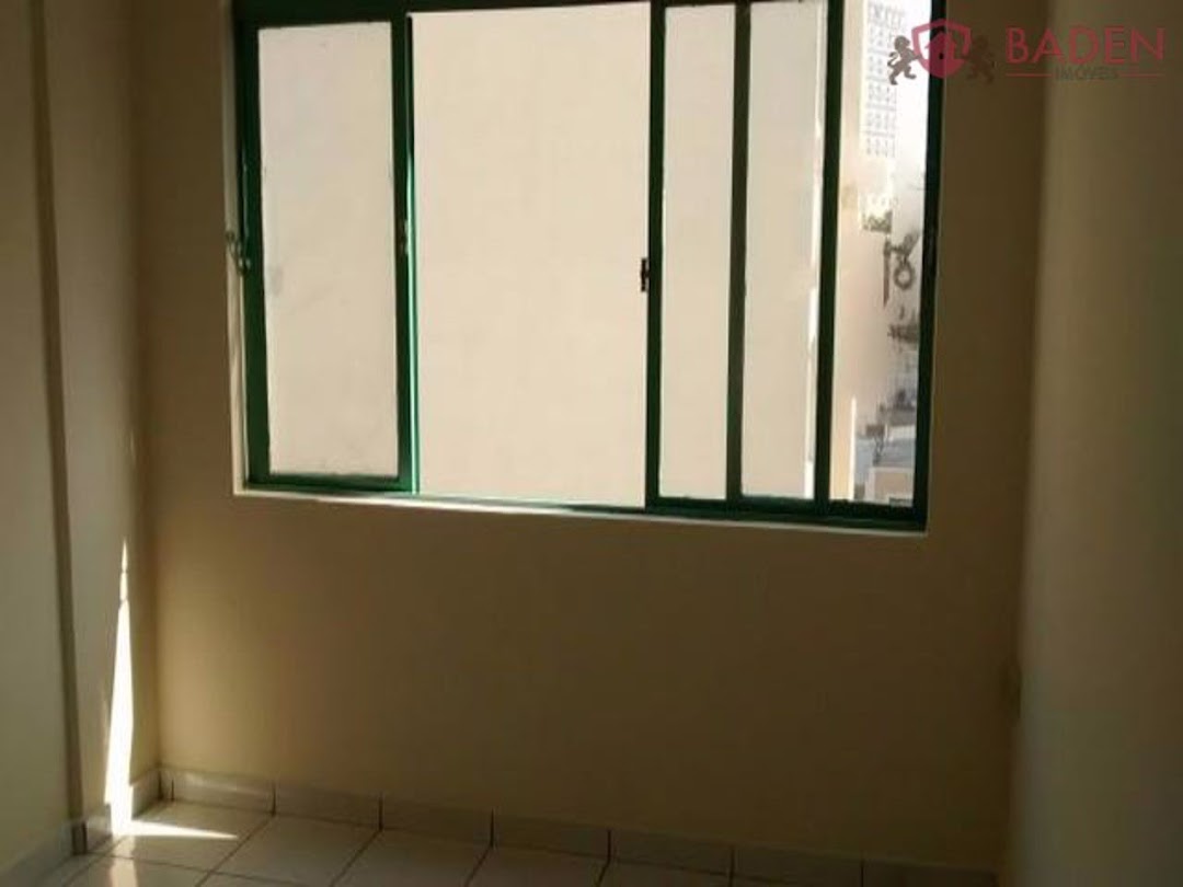 Apartamento à venda com 1 quarto, 40m² - Foto 1