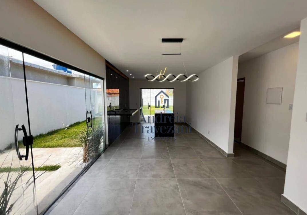 Casa à venda com 3 quartos, 99m² - Foto 4