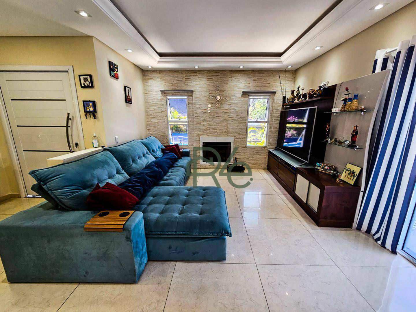 Casa de Condomínio à venda com 3 quartos, 378m² - Foto 3