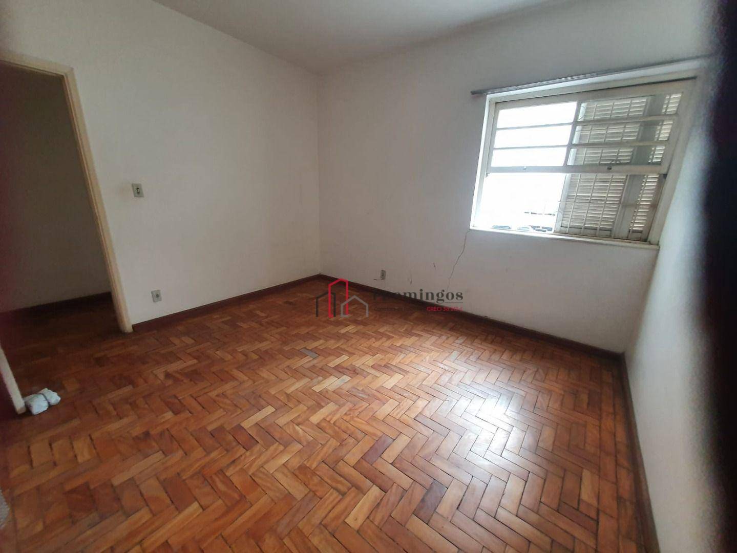 Casa à venda com 3 quartos, 157m² - Foto 4