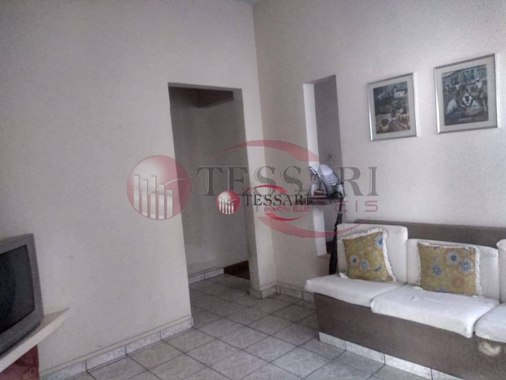 Casa à venda com 2 quartos, 150m² - Foto 4