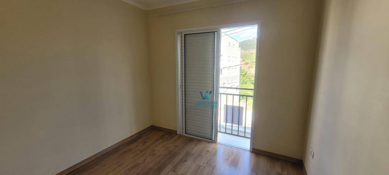 Apartamento para alugar com 2 quartos, 55m² - Foto 4