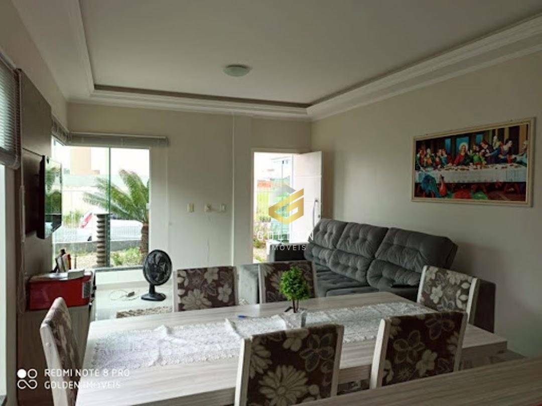 Casa à venda com 3 quartos, 130m² - Foto 2