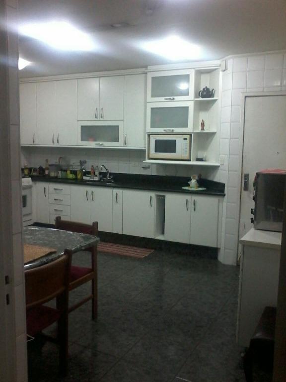 Apartamento à venda com 3 quartos, 148m² - Foto 9