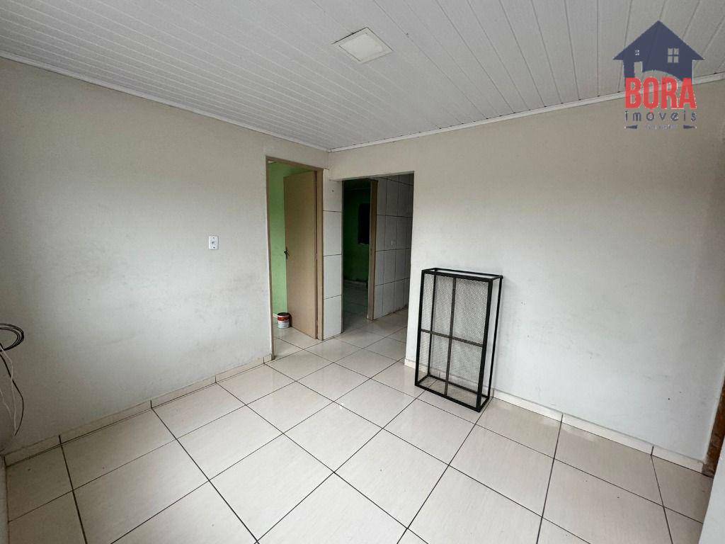 Casa à venda com 2 quartos, 95m² - Foto 2