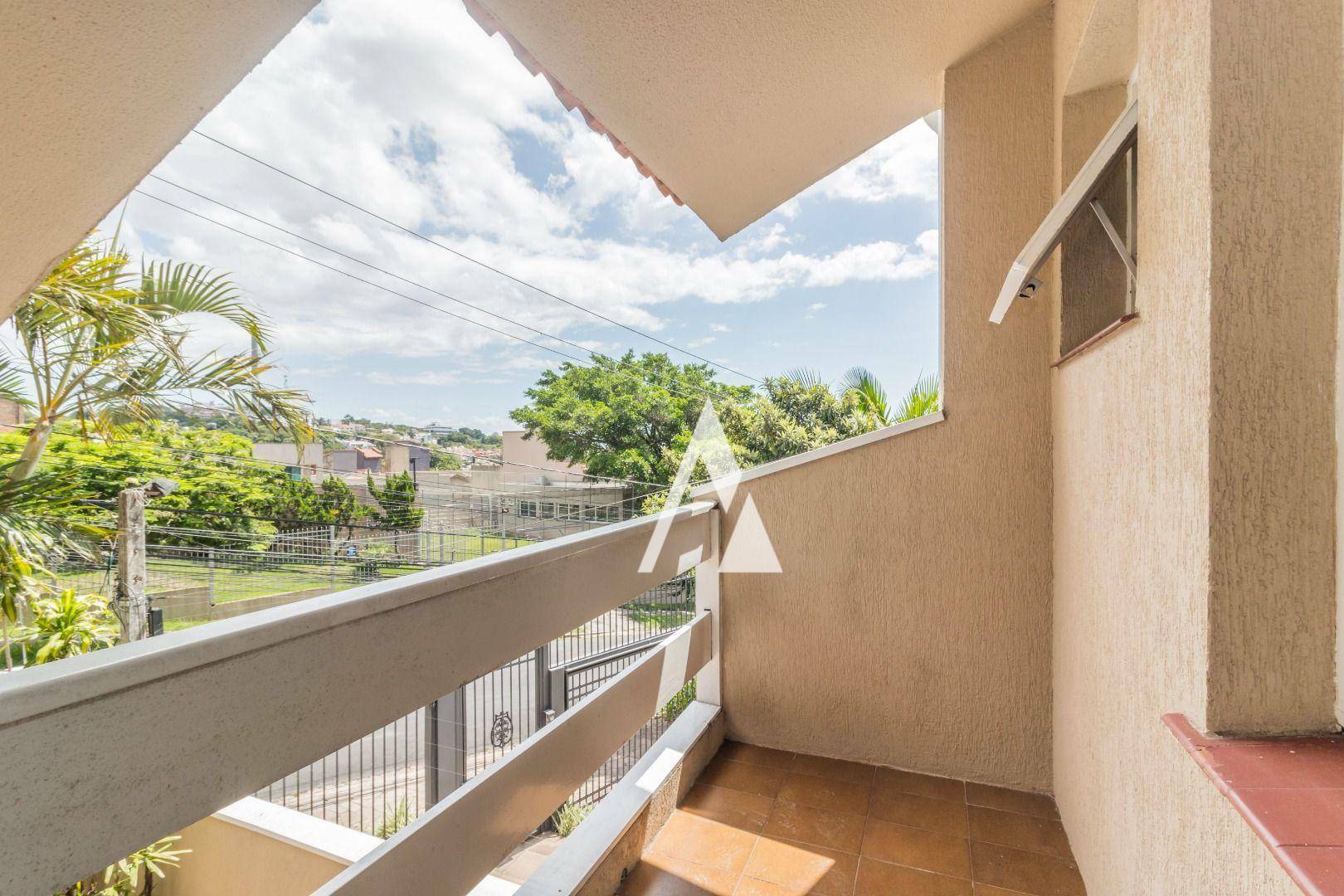 Casa à venda com 4 quartos, 250m² - Foto 15