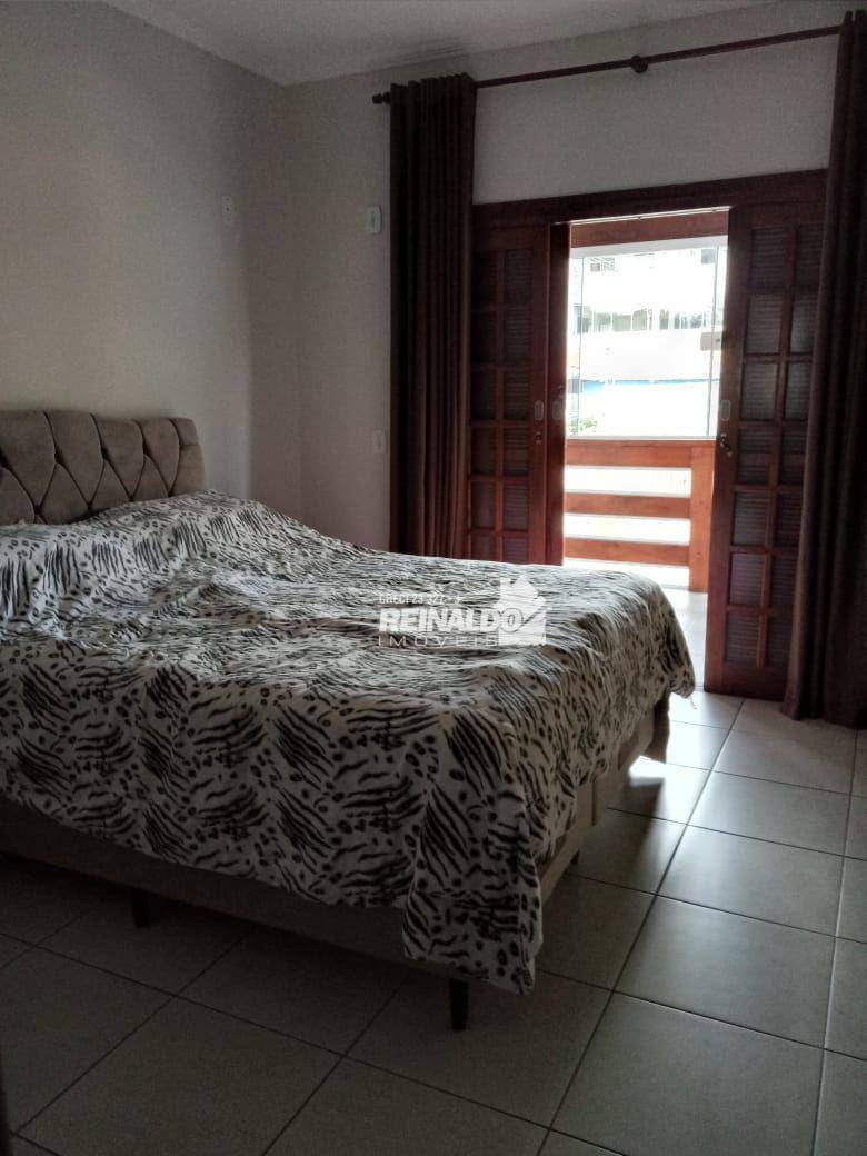 Casa à venda com 3 quartos, 140m² - Foto 2