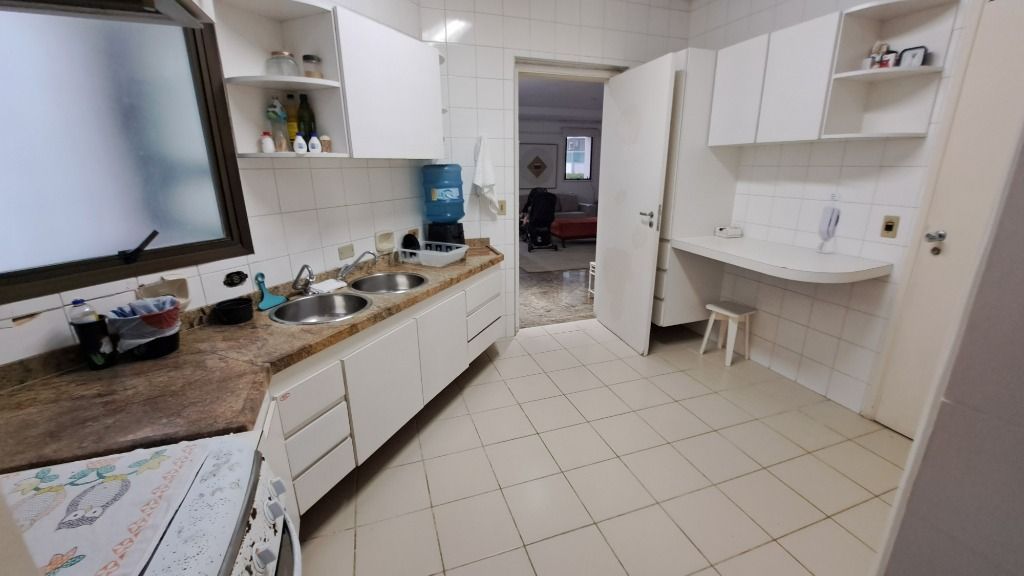 Apartamento à venda com 3 quartos, 160m² - Foto 21