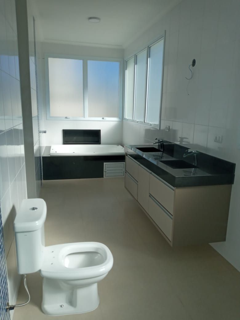 Casa à venda com 3 quartos, 300m² - Foto 13