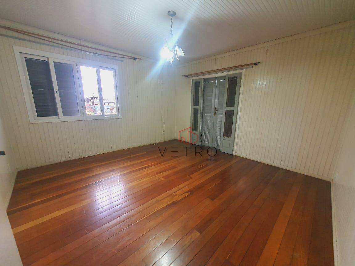 Casa à venda com 4 quartos, 180m² - Foto 4