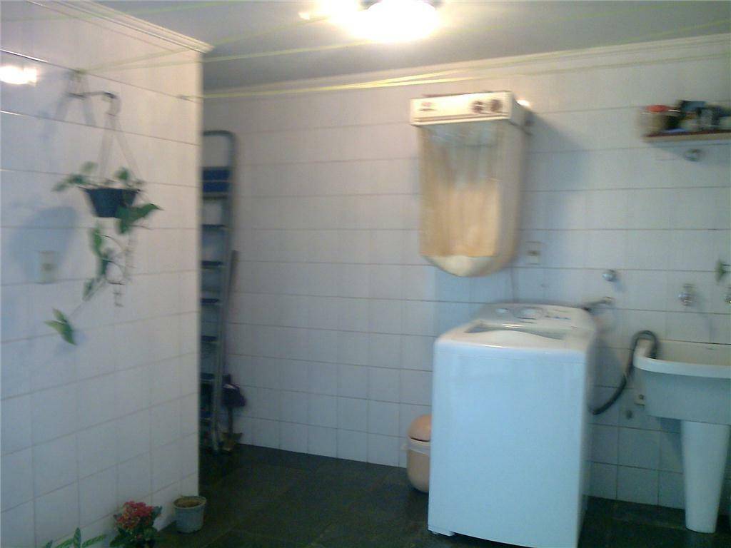 Sobrado à venda com 2 quartos, 180m² - Foto 8